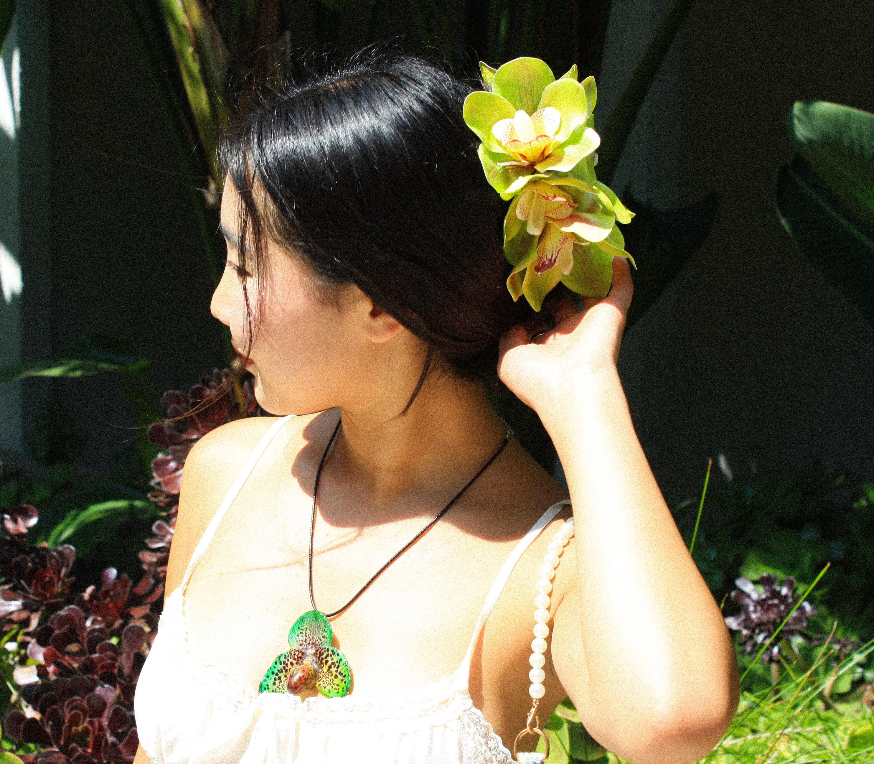 Vibrant Green Orchid Hair Claw Clip