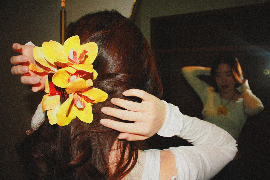 Sunset Orchid Hair Claw Clip