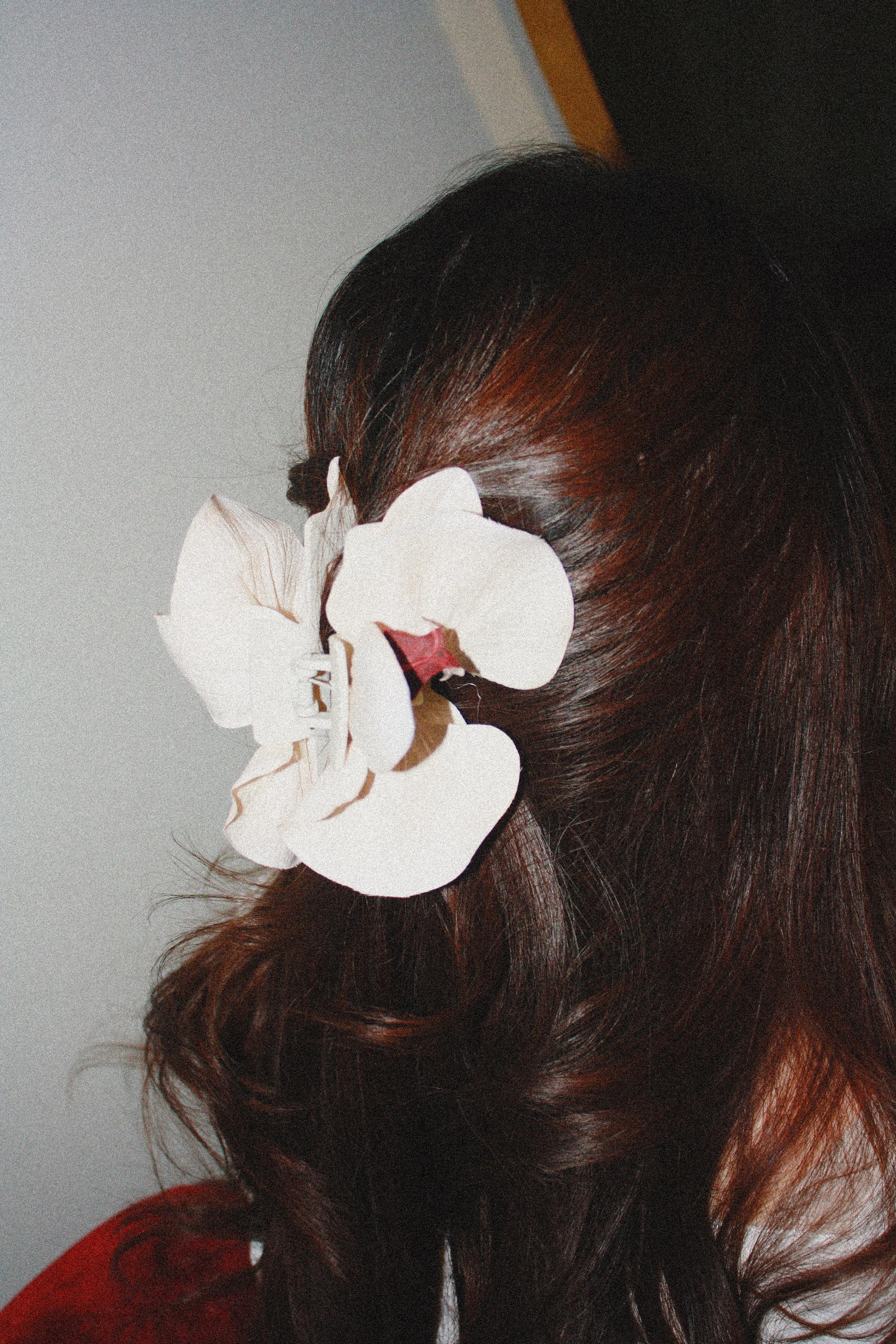 Orchid Hair Claw Clip